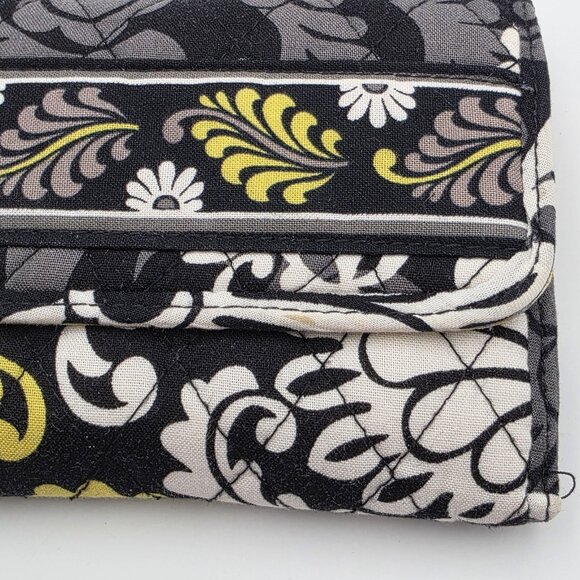 Vera Bradley Wallet Womens Black Gray Yellow Quilted Trifold Snap Zip Coin ID - Picture 3 of 8